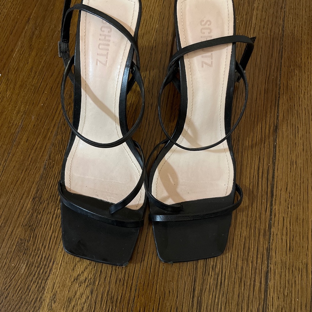 Schutz Black Sandals